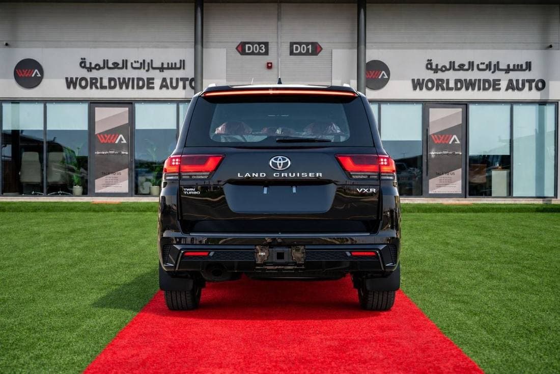 2026 Toyota Land Cruiser VXR thumbnail 7