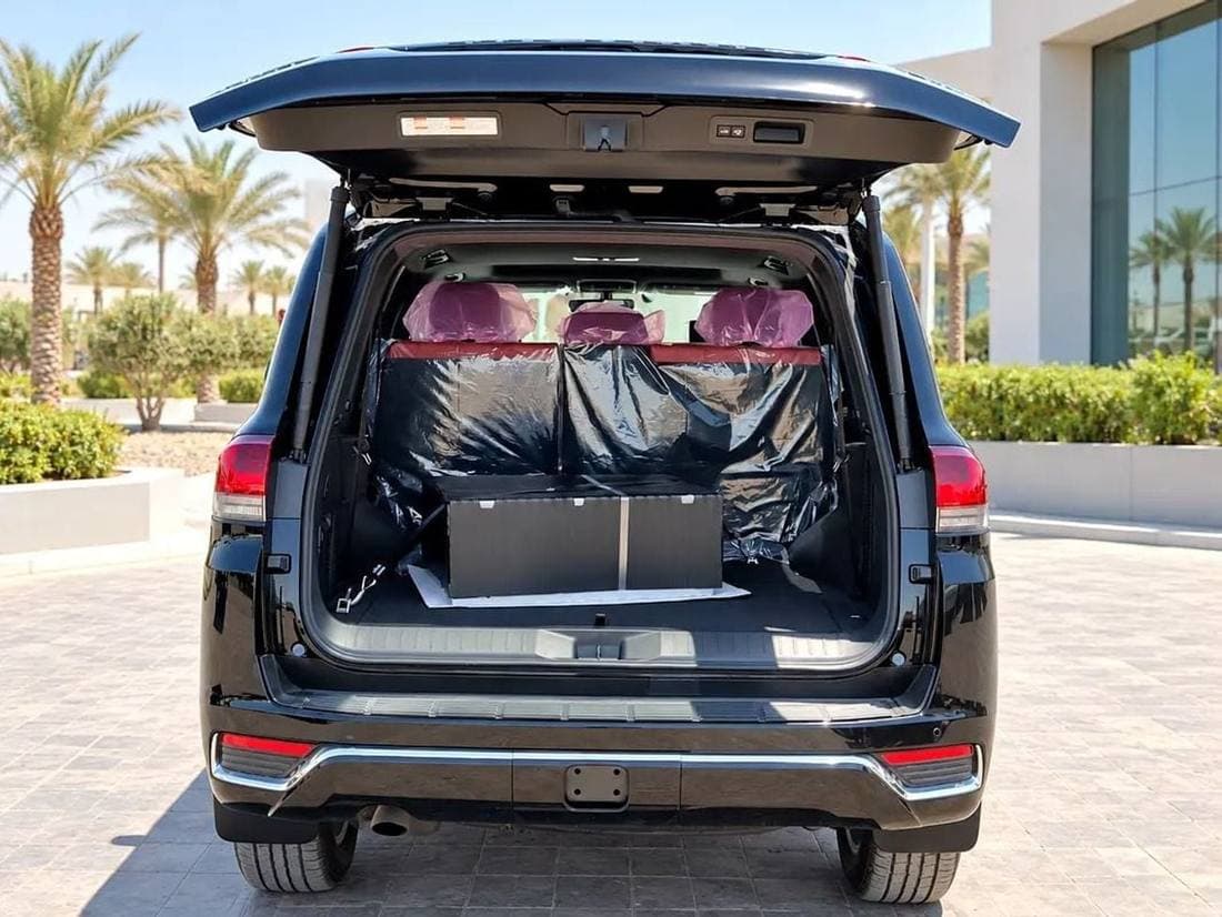 2026 Toyota Land Cruiser VXR thumbnail 7