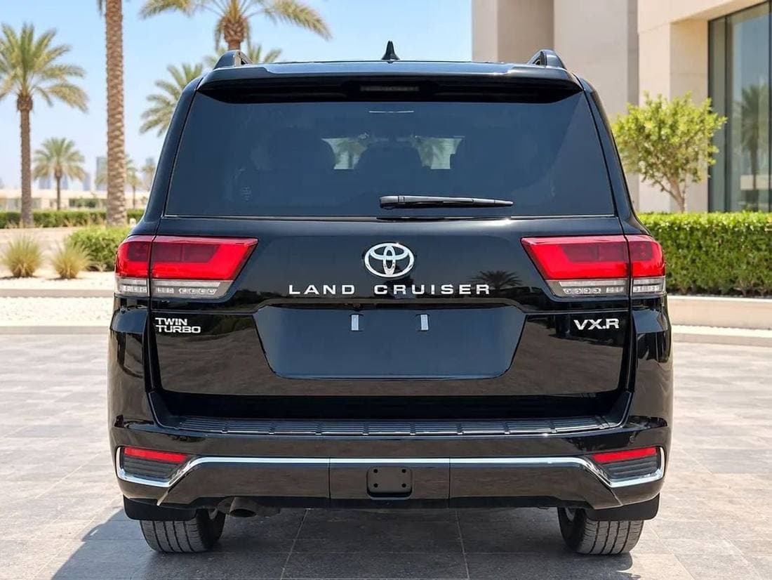 2026 Toyota Land Cruiser VXR thumbnail 8