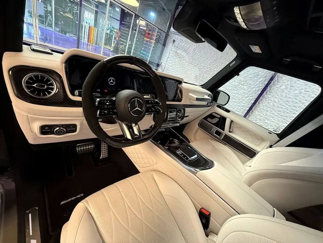 2025 Mercedes Benz G63 AMG STANDARD thumbnail 7