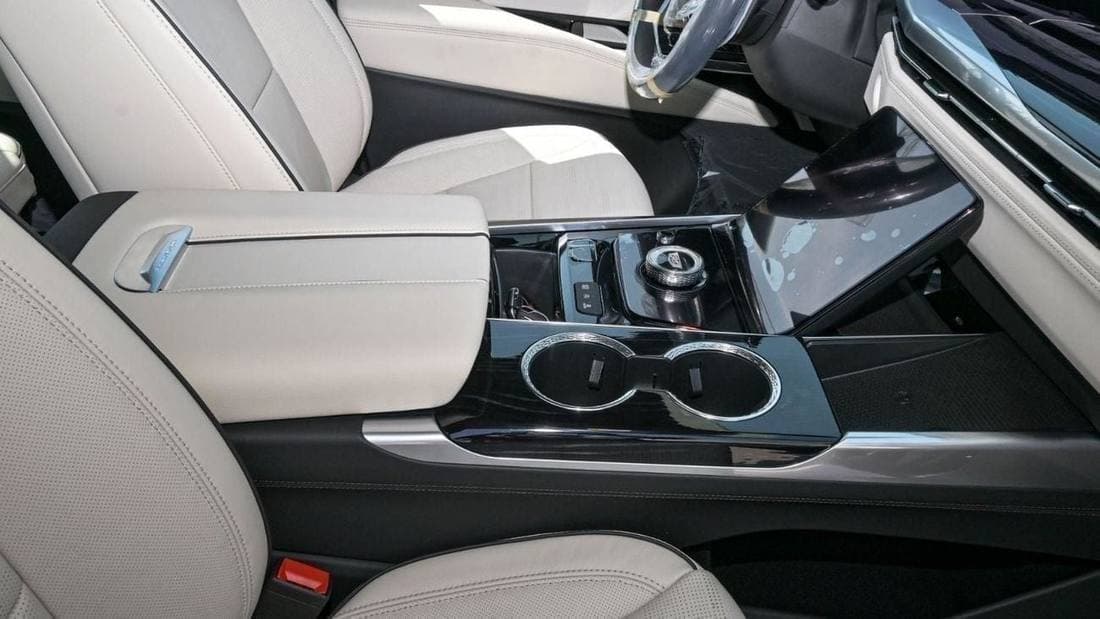 2026 Cadillac Escalade SPORT thumbnail 8
