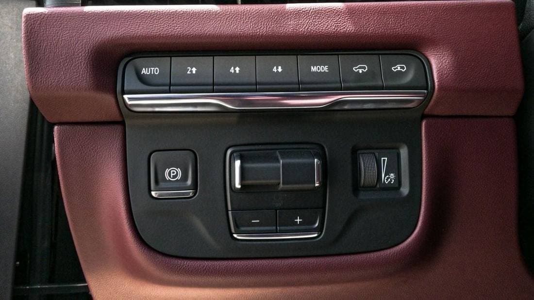 2026 Cadillac Escalade Sport thumbnail 7
