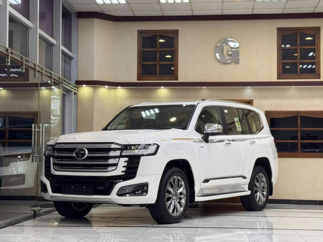 2026 Toyota Land Cruiser VXR thumbnail 3