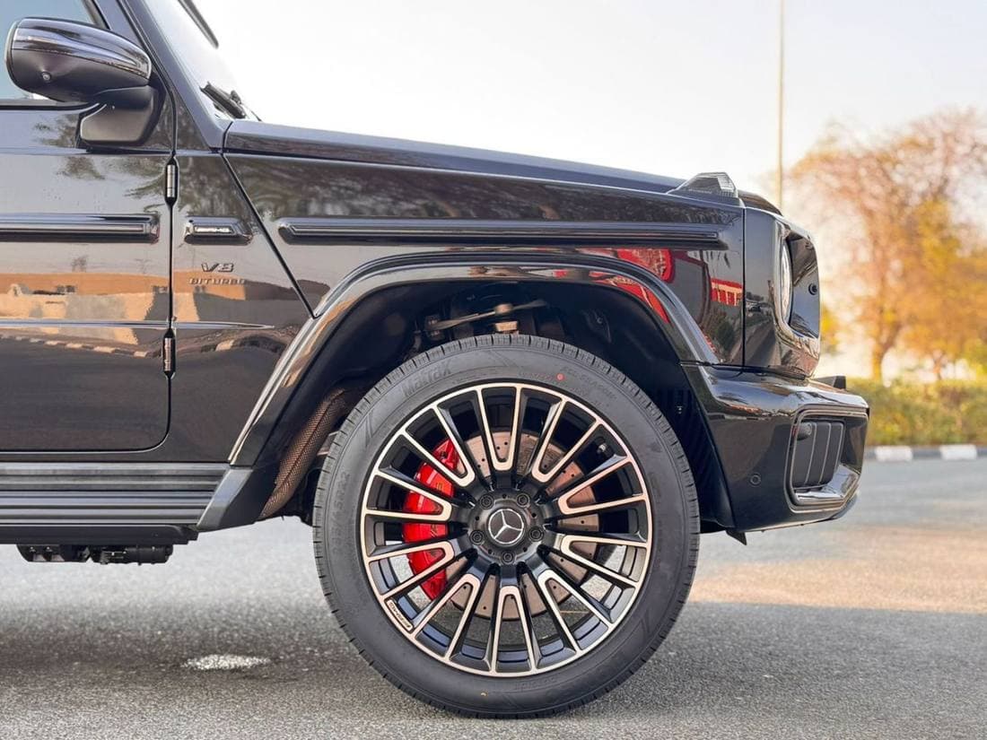 2025 Mercedes Benz G63 AMG STANDARD thumbnail 5