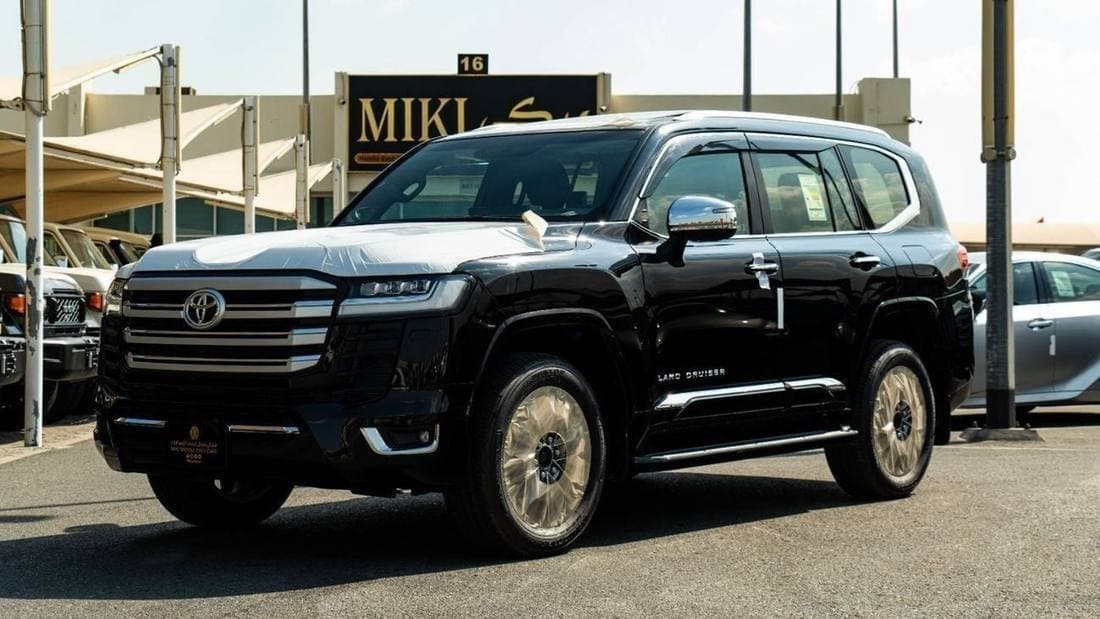 2026 Toyota Land Cruiser VXR thumbnail 3
