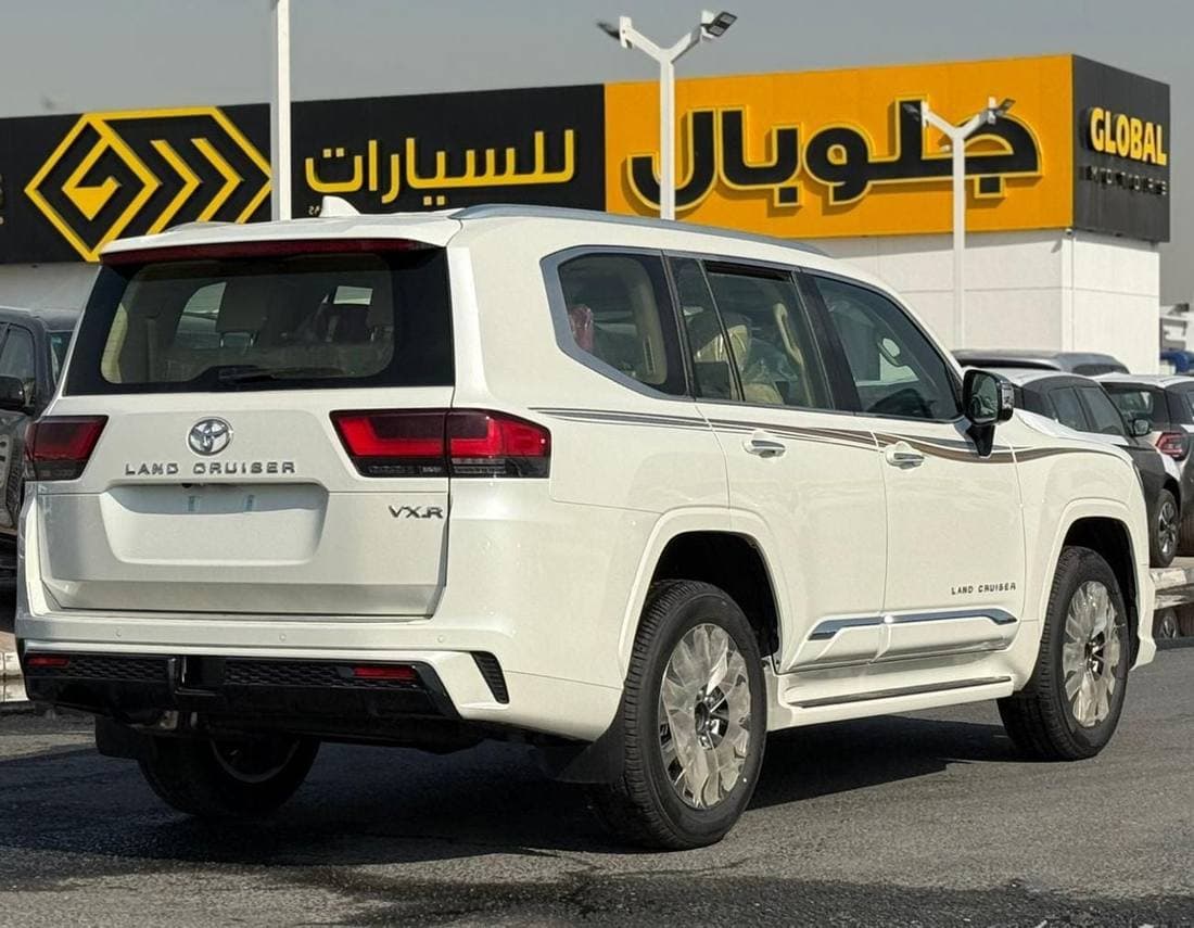 2026 Toyota Land Cruiser VXR thumbnail 2