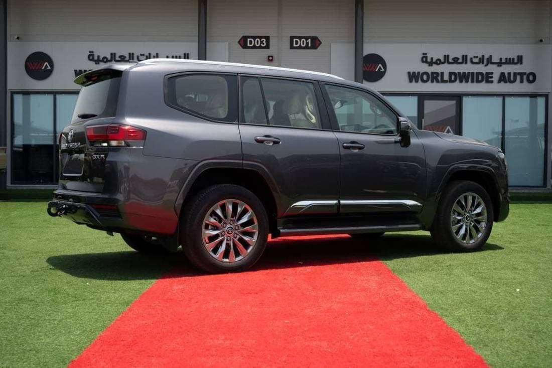 2026 Toyota Land Cruiser GXR thumbnail 6