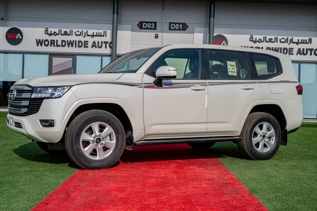 2025 Toyota Land Cruiser GXR thumbnail 4
