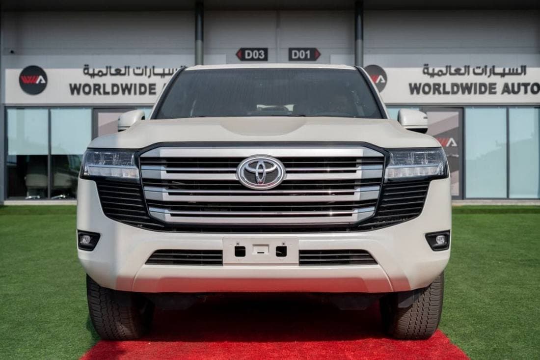2025 Toyota Land Cruiser GXR thumbnail 7