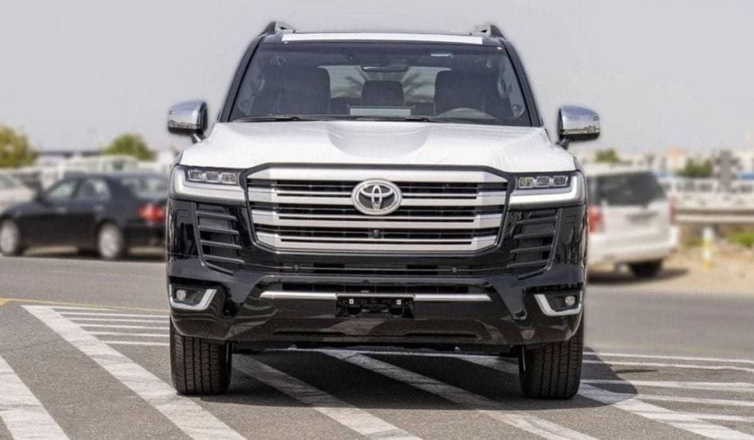 2026 Toyota Land Cruiser VXR thumbnail 2