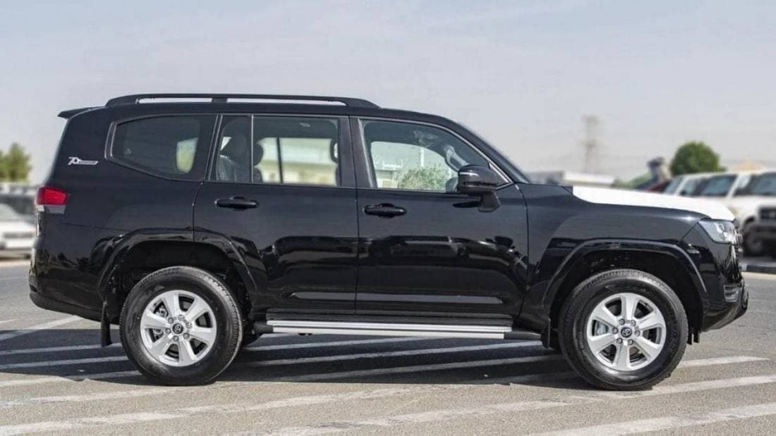 2024 Toyota Land Cruiser GXR thumbnail 4