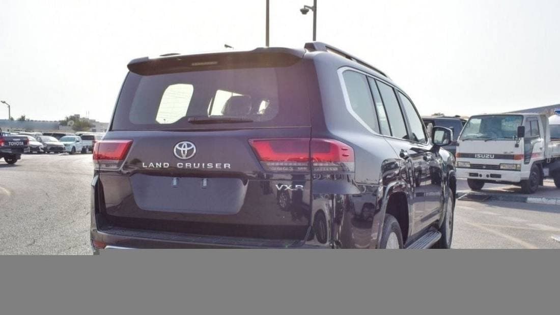 2024 Toyota Land Cruiser VXR thumbnail 5