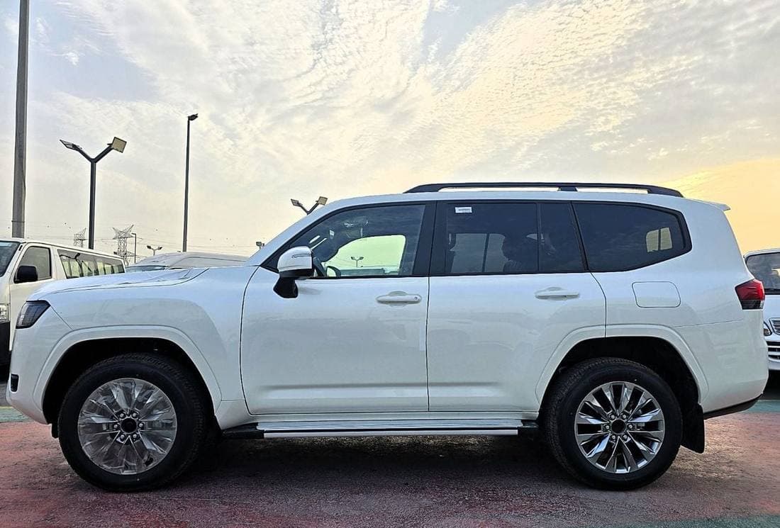 2026 Toyota Land Cruiser GXR thumbnail 5