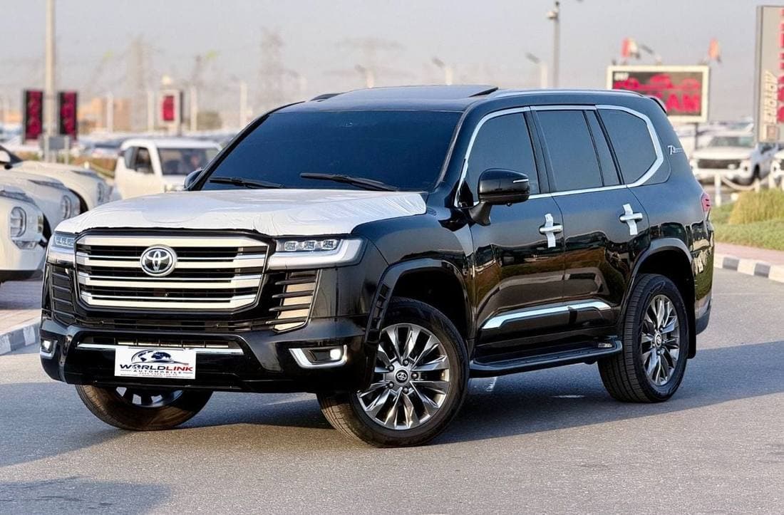 2019 Toyota Land Cruiser GXR thumbnail 3