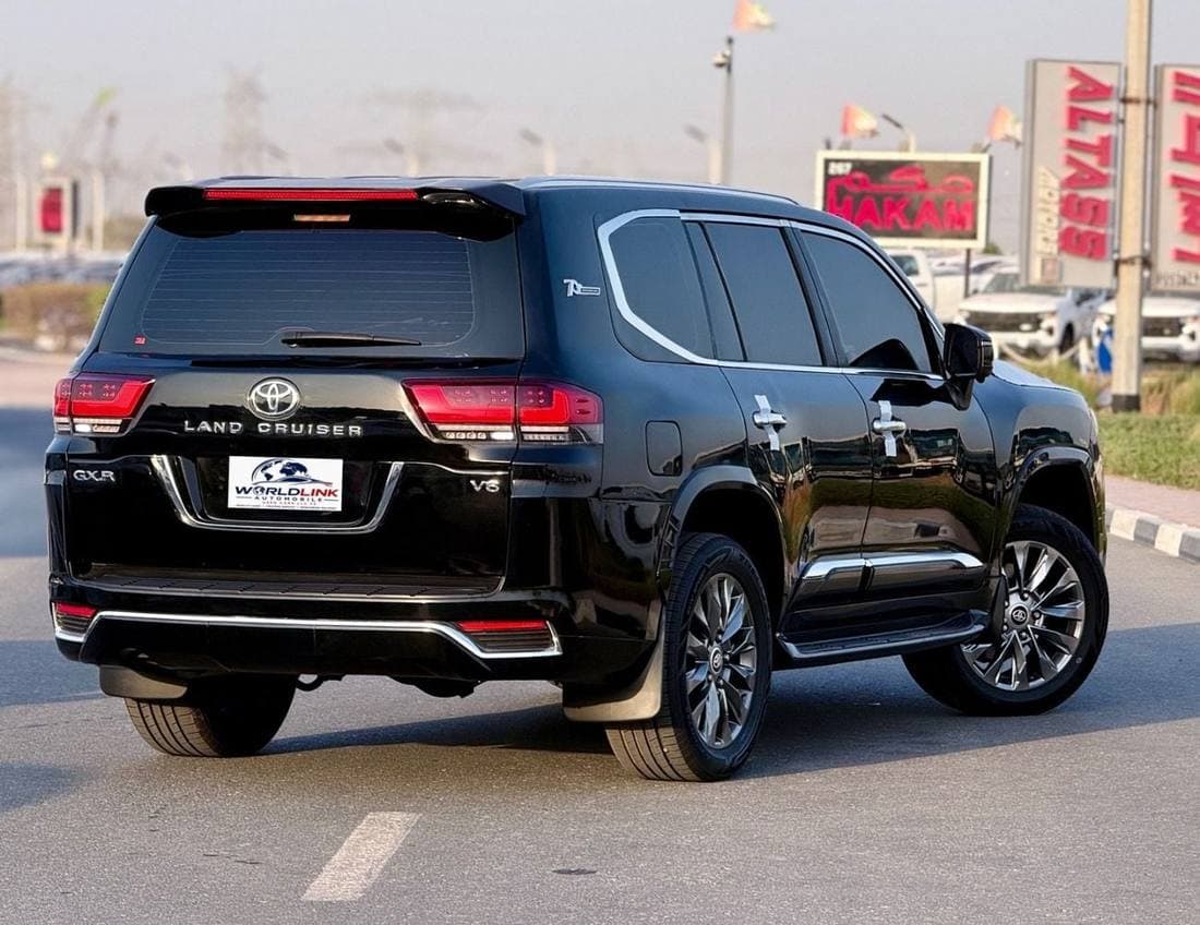 2019 Toyota Land Cruiser GXR thumbnail 5