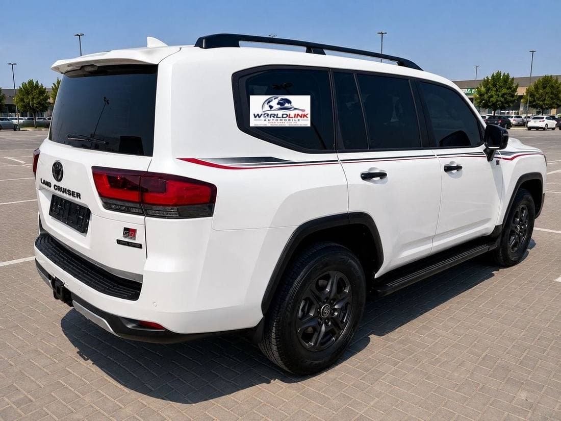 2022 Toyota Land Cruiser GR SPORT thumbnail 4