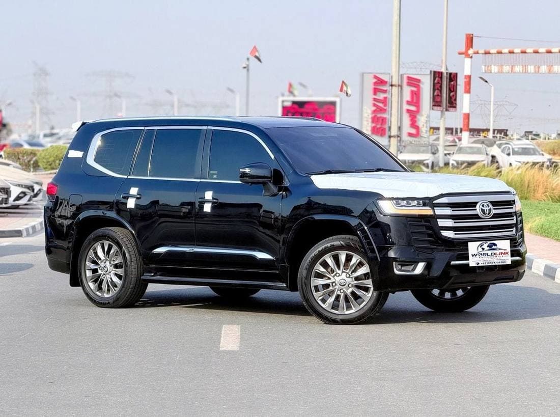 2019 Toyota Land Cruiser GXR thumbnail 6