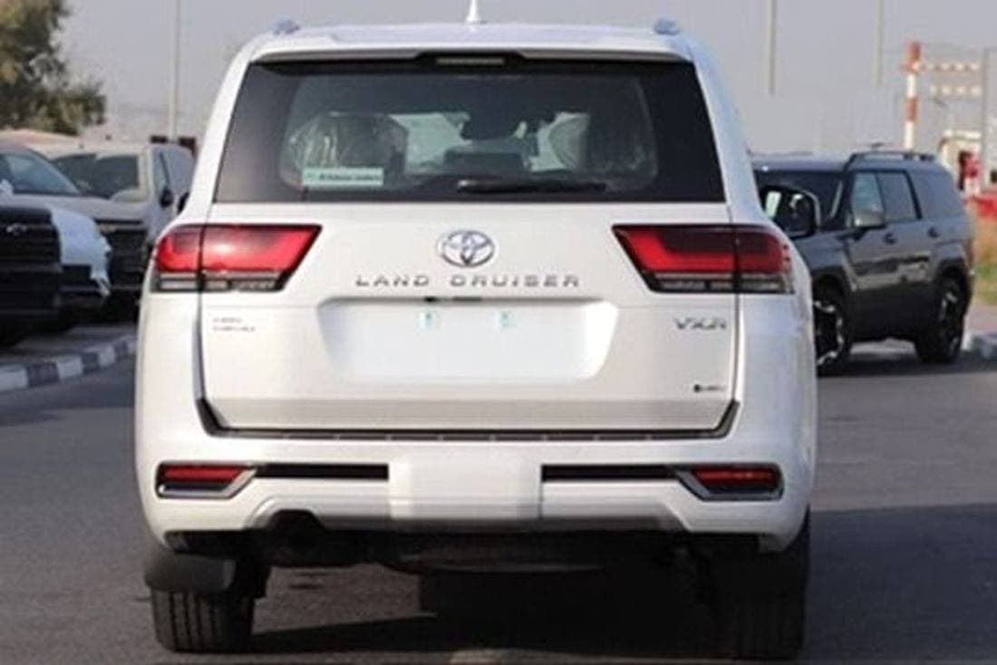2026 Toyota Land Cruiser VXR thumbnail 5