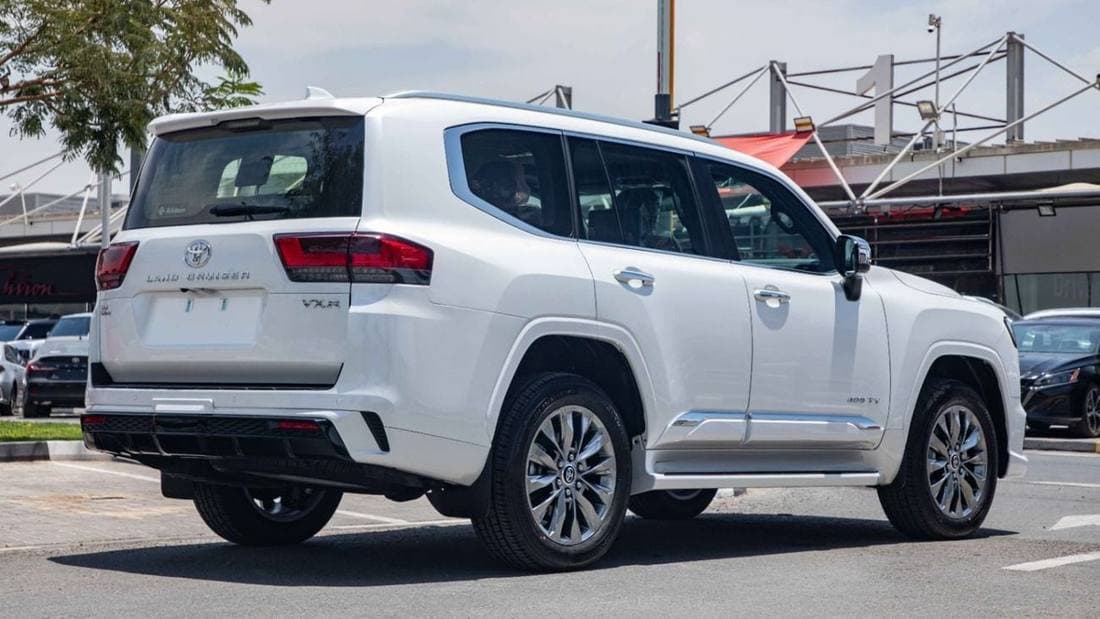 2026 Toyota Land Cruiser VXR thumbnail 8