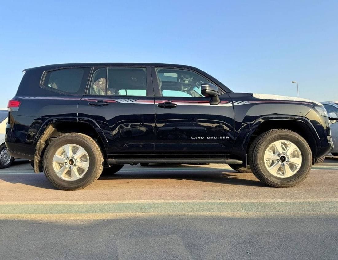 2026 Toyota Land Cruiser GXR thumbnail 2