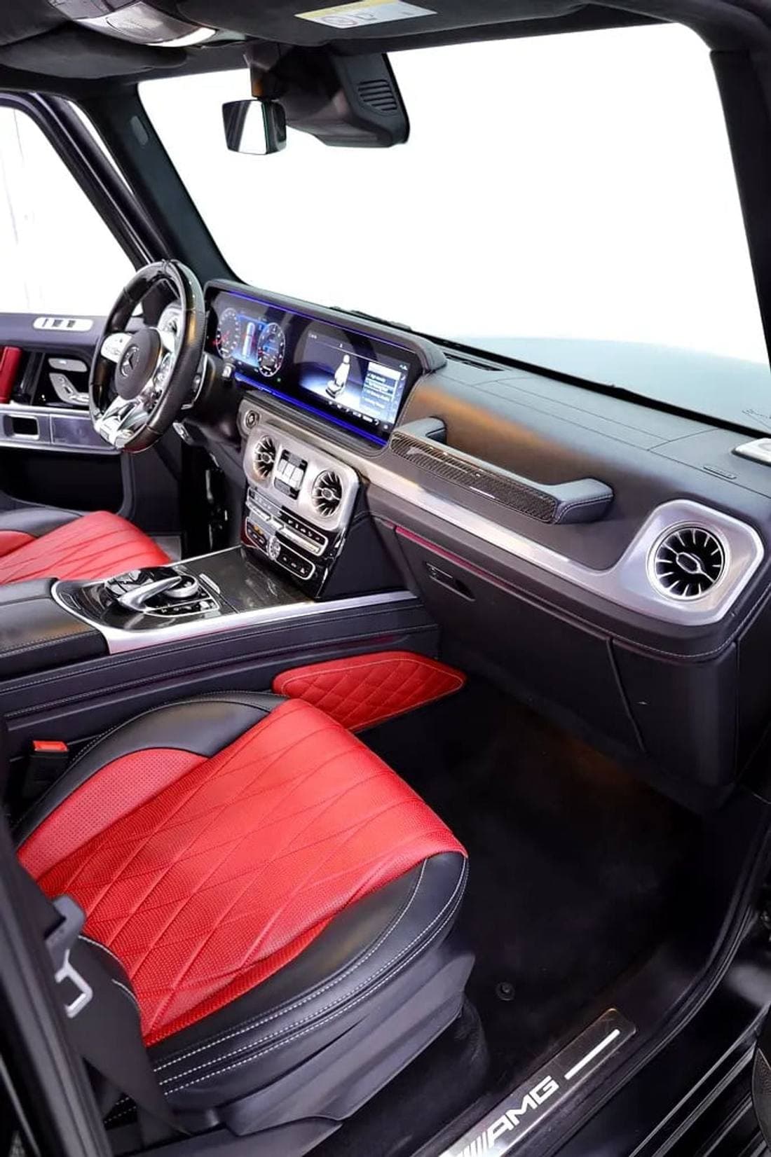 2023 Mercedes Benz G63 AMG thumbnail 7