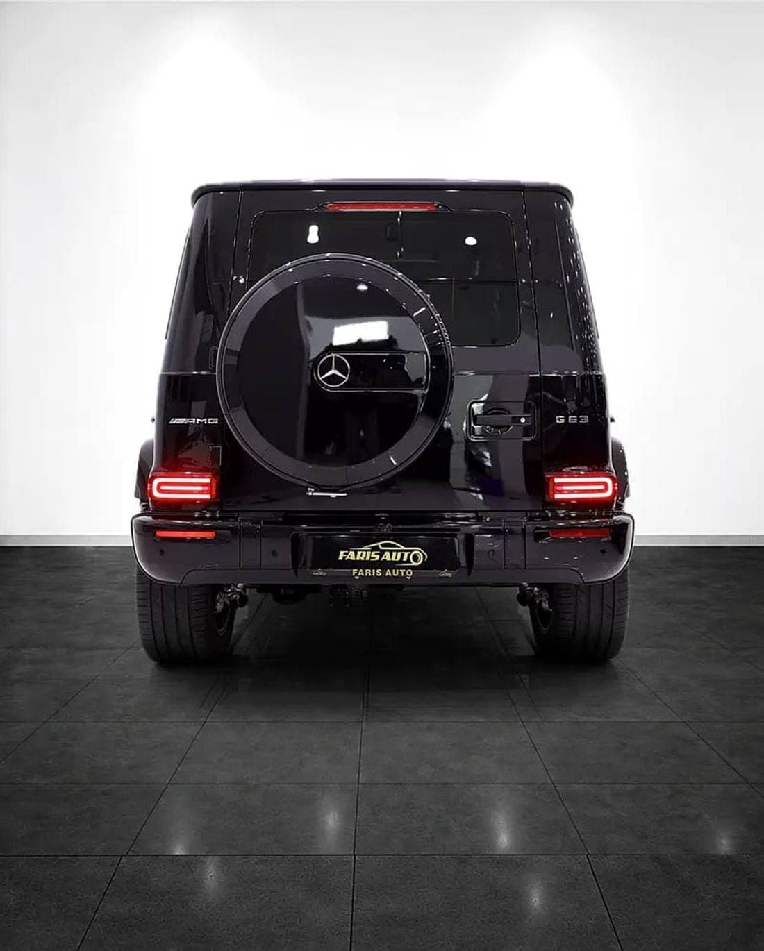 2027 Mercedes Benz G63 AMG thumbnail 3