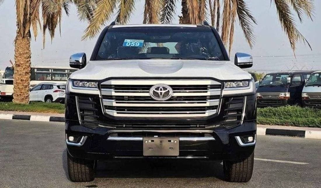 2025 Toyota Land Cruiser VX thumbnail 4