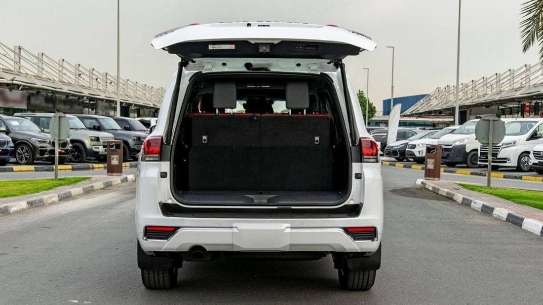 2025 Toyota Land Cruiser VXR thumbnail 8