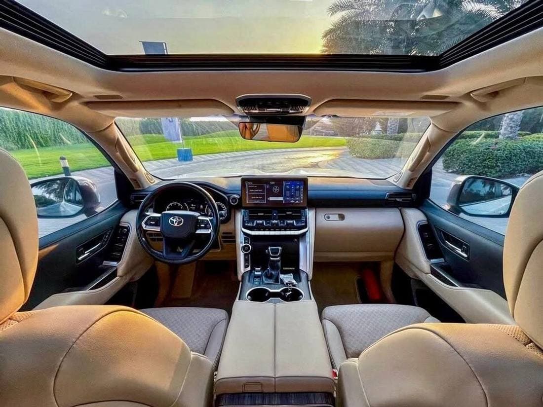 2022 Toyota Land Cruiser VXR thumbnail 5