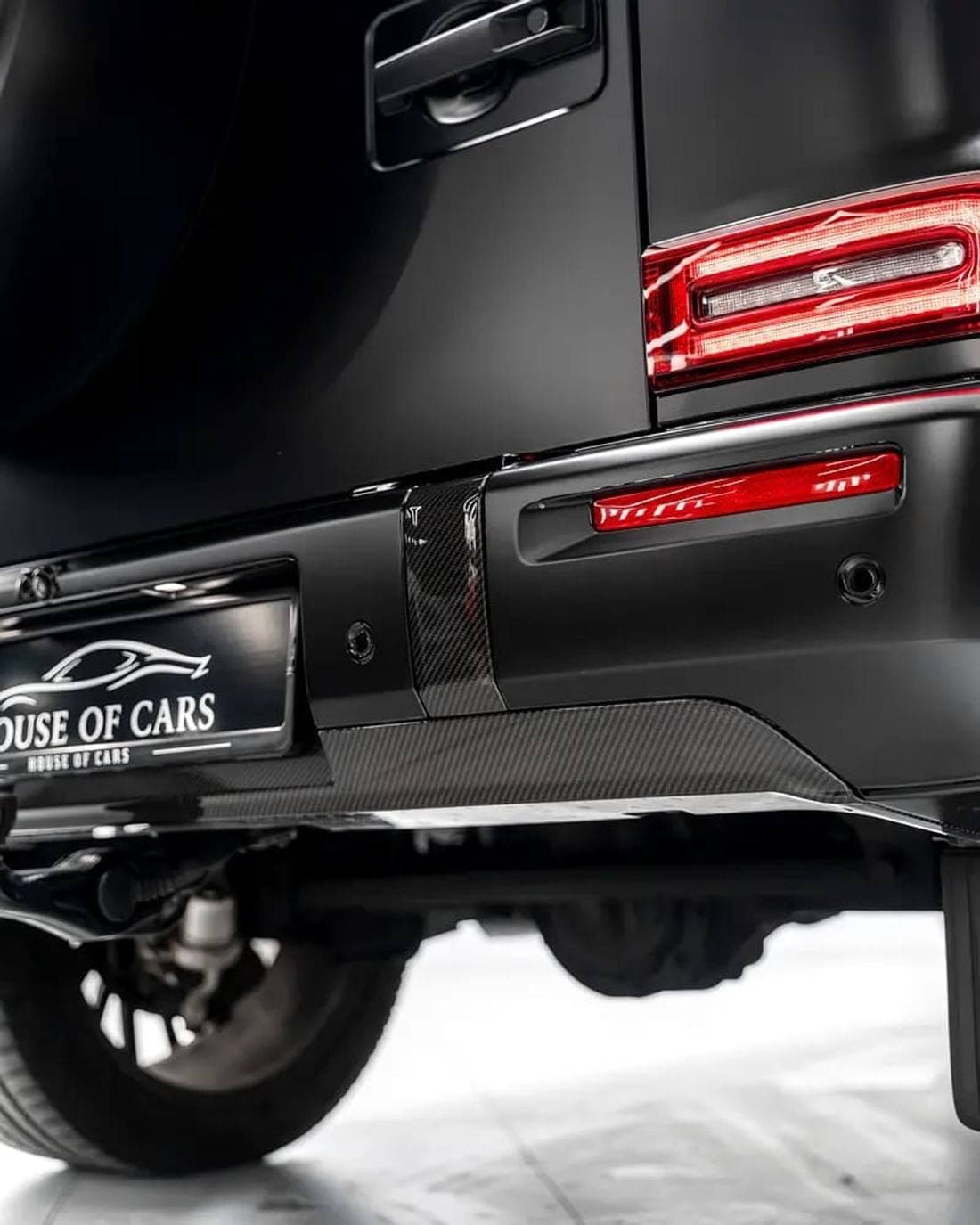 2025 Mercedes Benz G63 AMG thumbnail 8