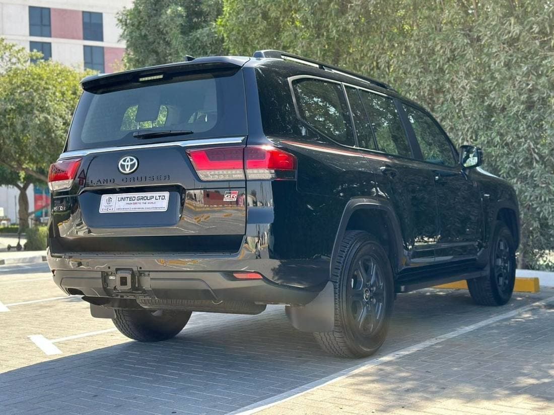 2026 Toyota Land Cruiser thumbnail 7
