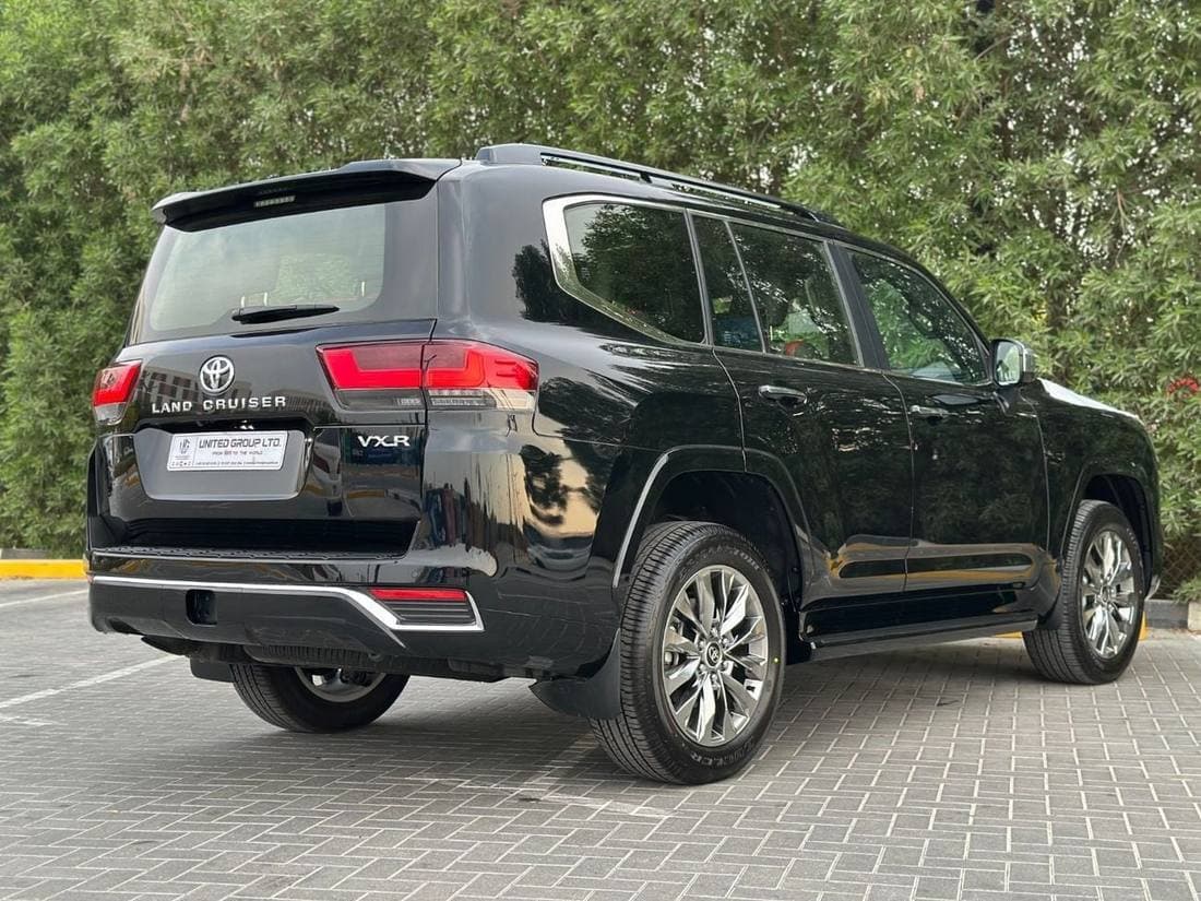2026 Toyota Land Cruiser VXR thumbnail 6