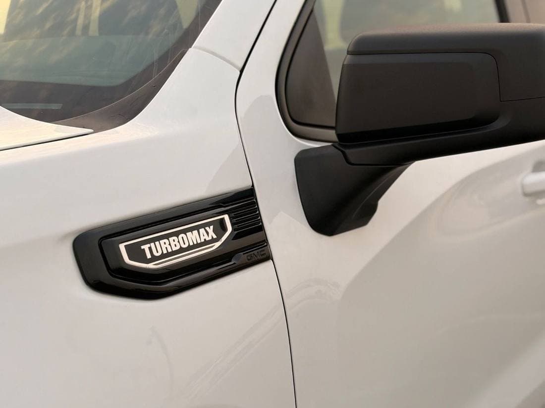 2025 GMC Sierra 2025 thumbnail 3