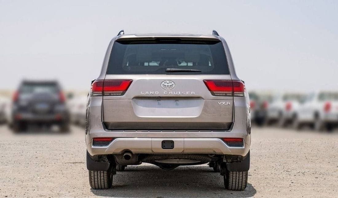 2025 Toyota Land Cruiser VXR thumbnail 7