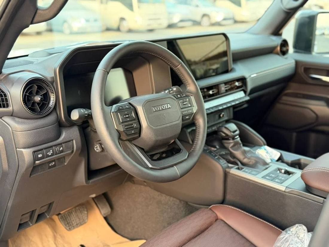 2026 Toyota Land Cruiser EXR thumbnail 6