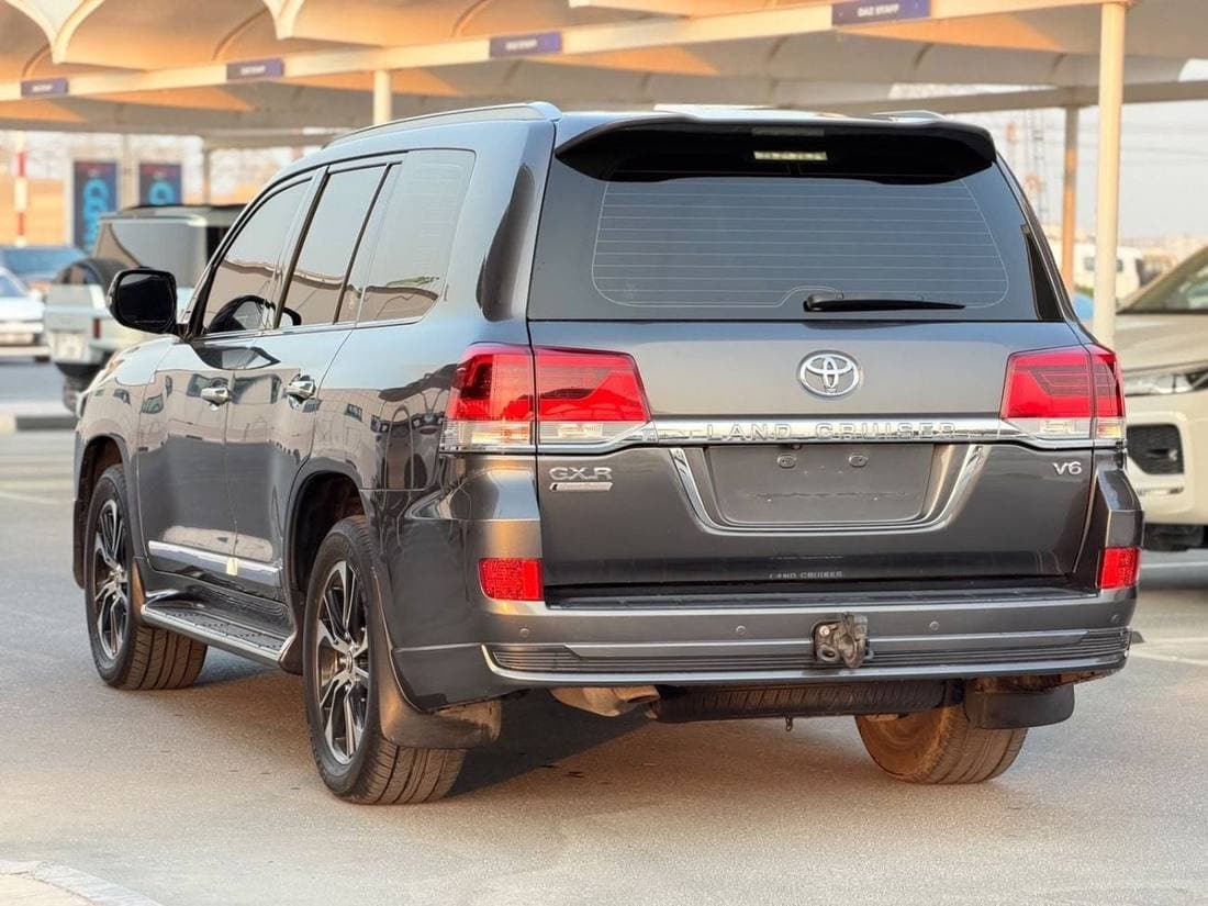 2021 Toyota Land Cruiser GXR GT thumbnail 4