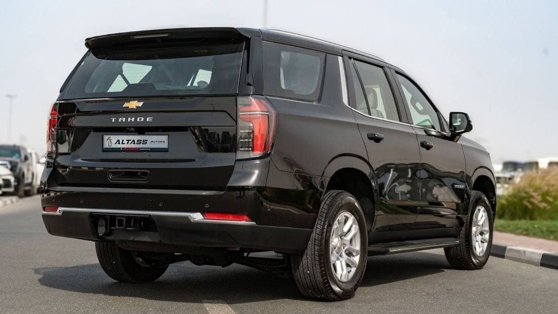 2026 Chevrolet Tahoe LS thumbnail 5