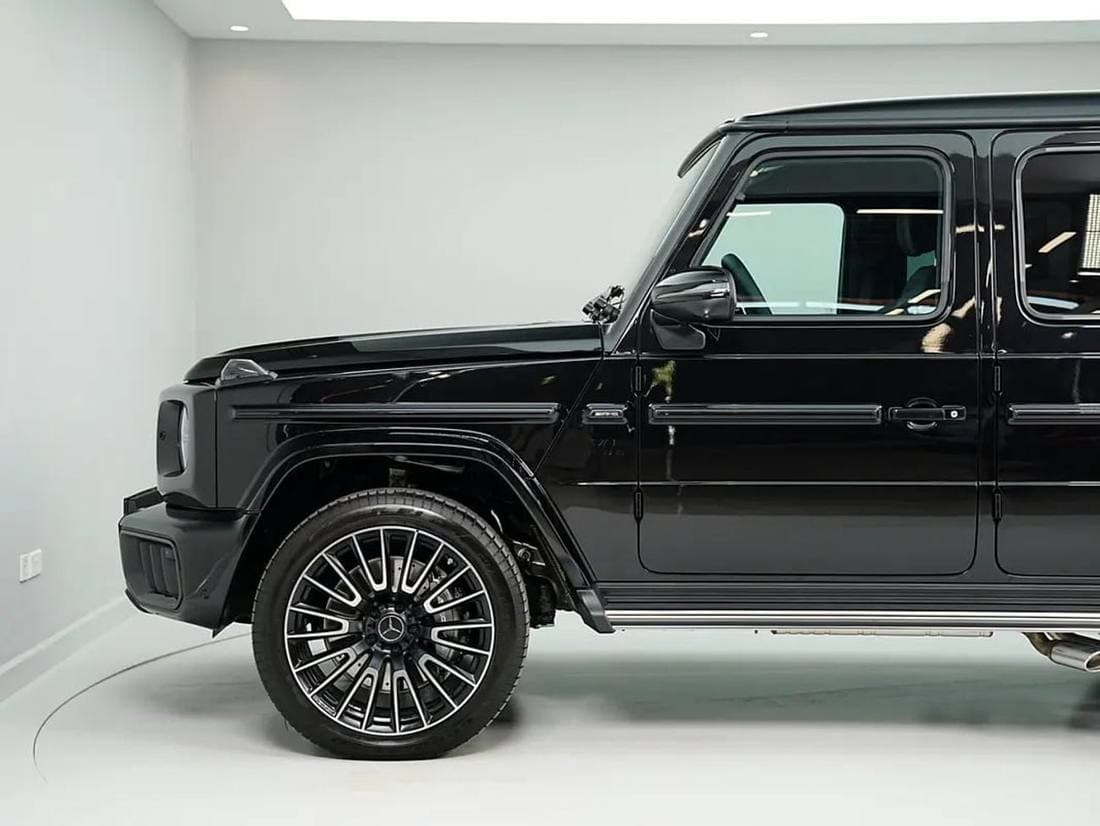 2026 Mercedes Benz G63 AMG STANDARD thumbnail 6