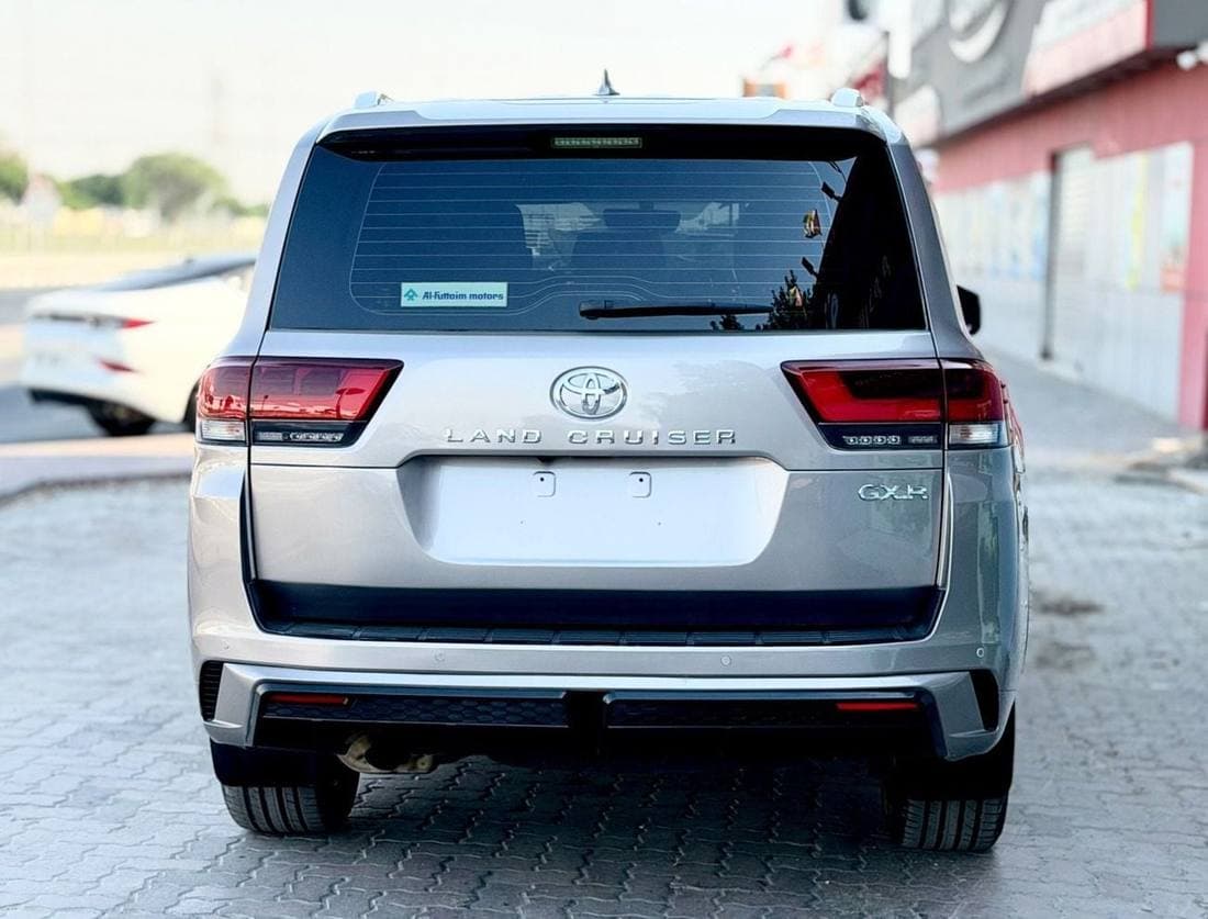 2022 Toyota Land Cruiser GXR thumbnail 8