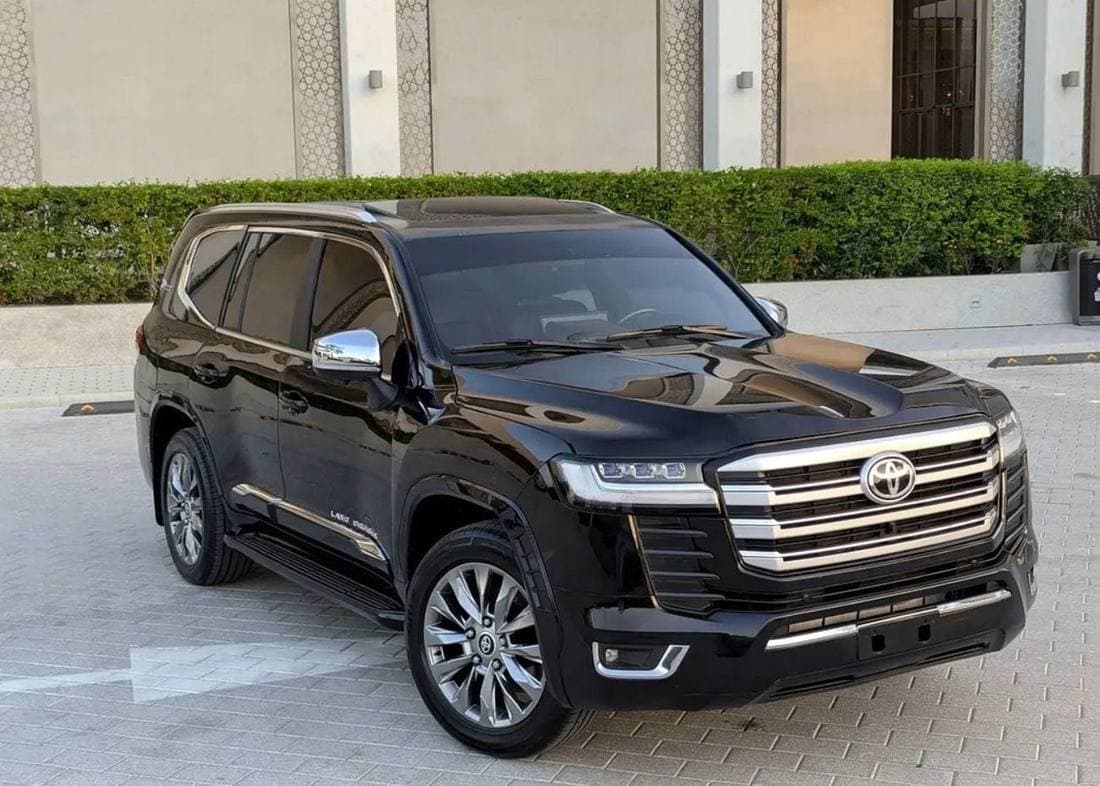 2017 Toyota Land Cruiser GXR