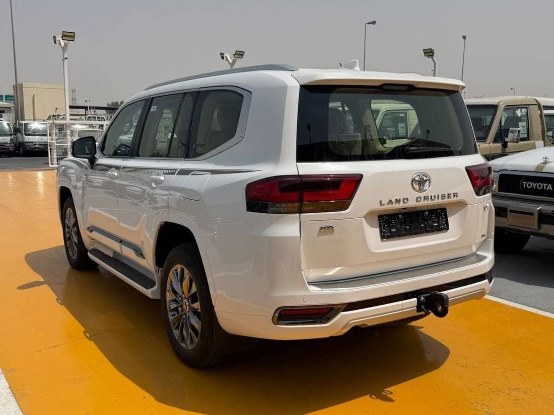 2025 Toyota Land Cruiser VX thumbnail 7