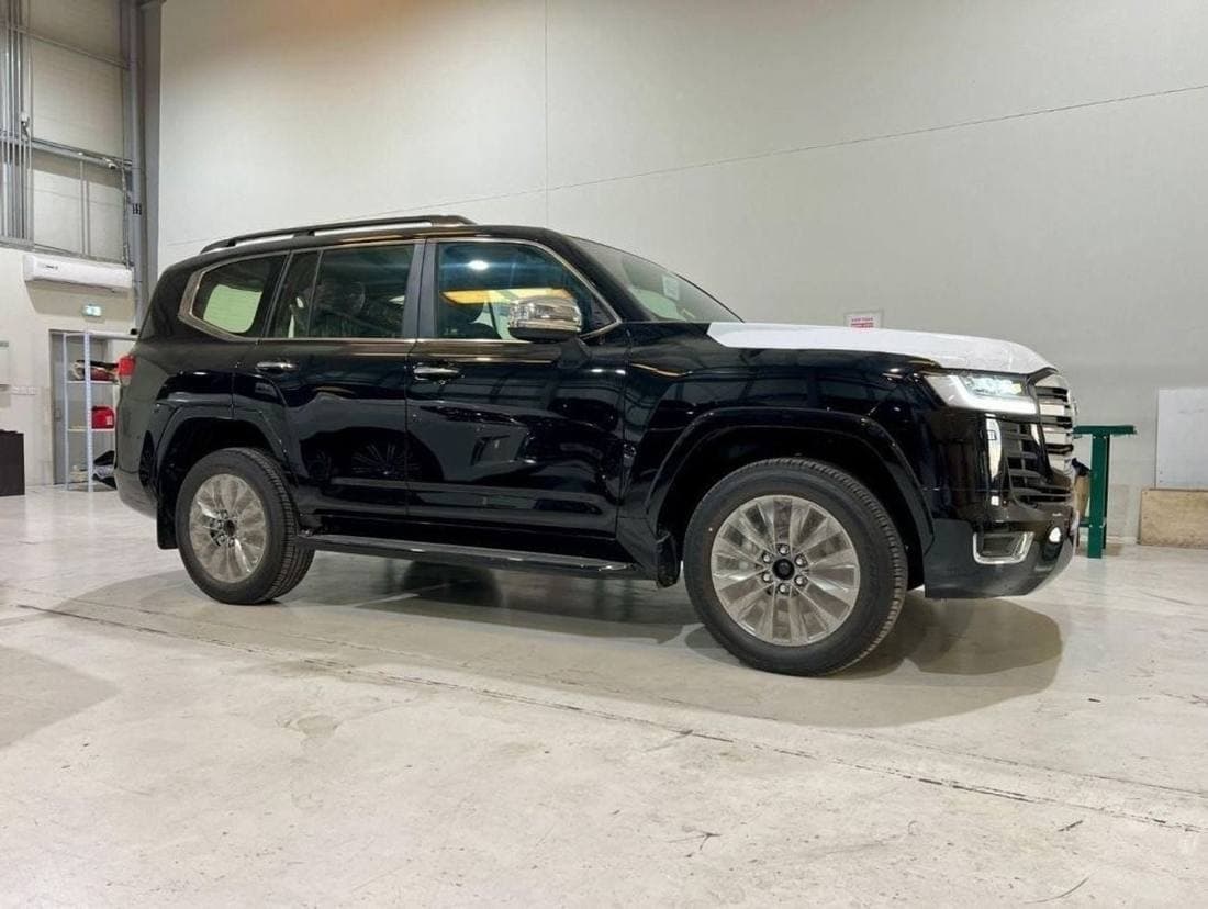 2026 Toyota Land Cruiser VXR thumbnail 5