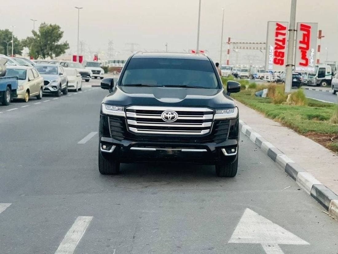 2017 Toyota Land Cruiser GXR