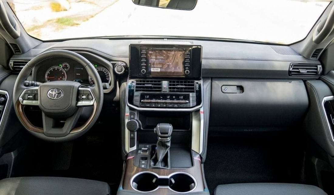 2025 Toyota Land Cruiser GXR thumbnail 8