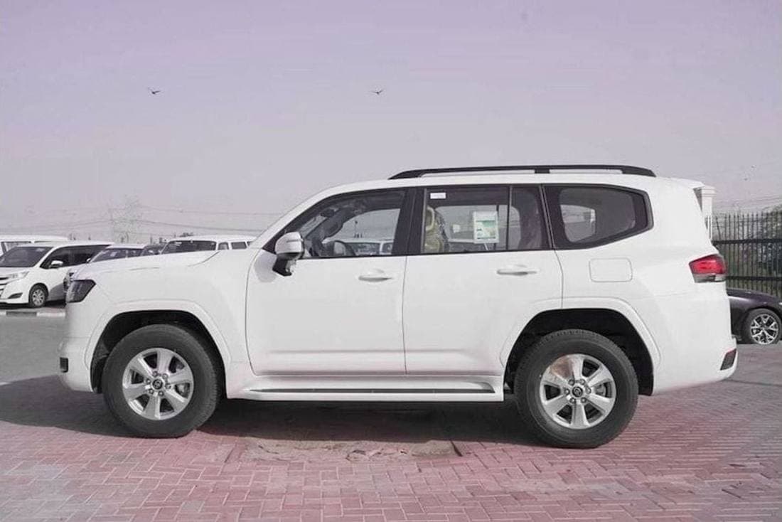 2024 Toyota Land Cruiser GXR thumbnail 2