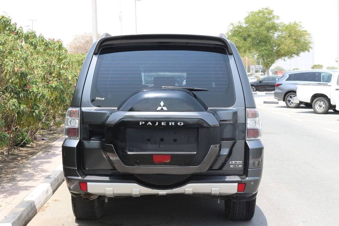2018 Mitsubishi Pajero GLS HIGHLINE TOP thumbnail 7