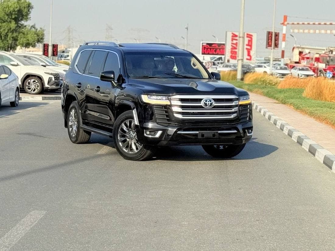 2016 Toyota Land Cruiser GXR thumbnail 3