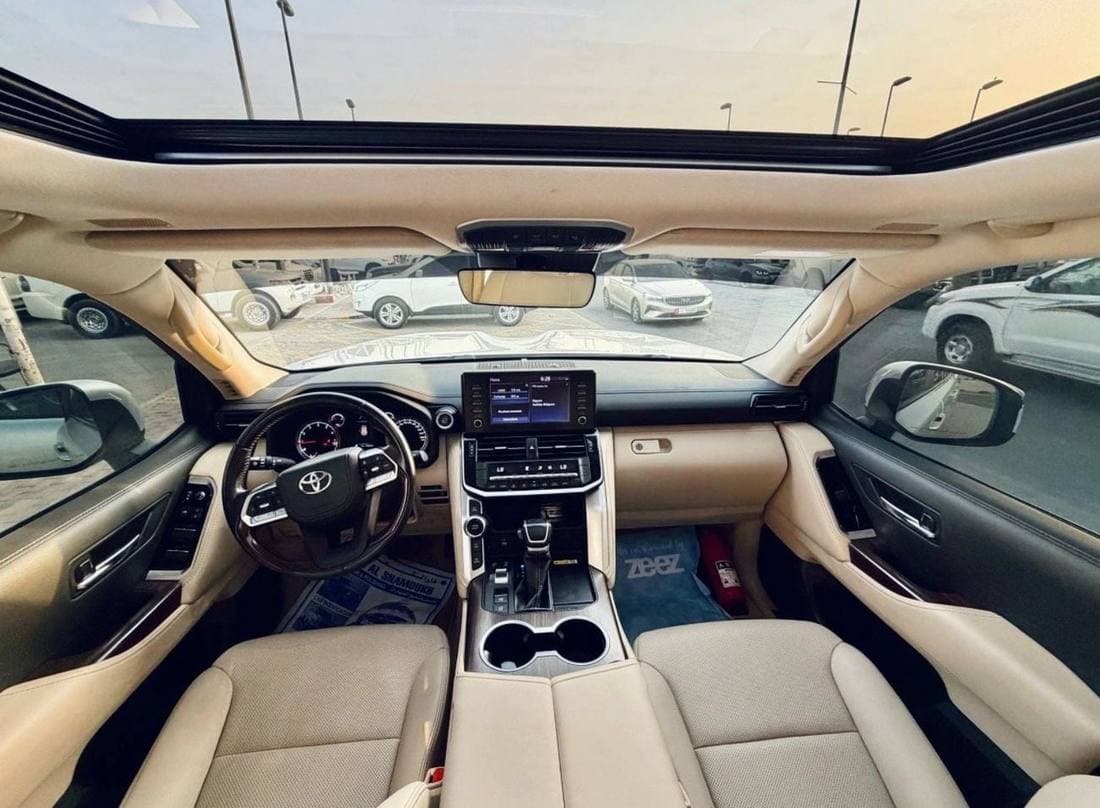 2022 Toyota Land Cruiser GXR thumbnail 7