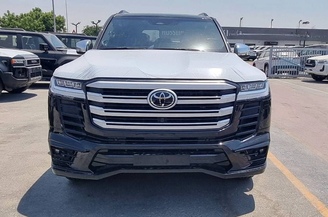2026 Toyota Land Cruiser VXR thumbnail 2