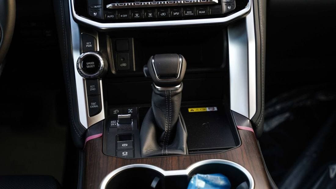 2026 Toyota Land Cruiser GXR thumbnail 5